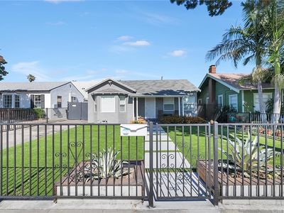 5638 Cartwright Ave, North Hollywood, CA, 91601