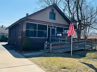 1300 Ann Eliza St, Pekin, IL