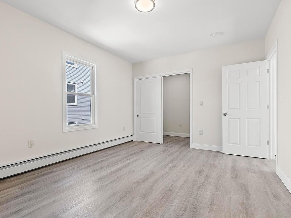 Master Bedroom with walking closet