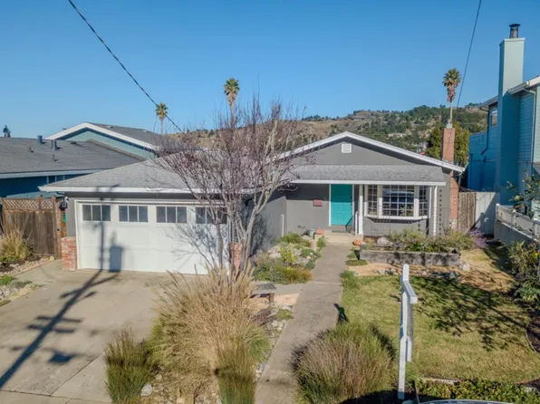 1343 De Solo Dr, Pacifica, CA 94044