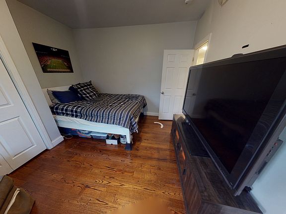 3rd image of 1059 Saratoga St #3B