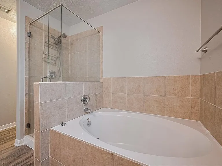 5009 Willow Point Dr — Photo 38