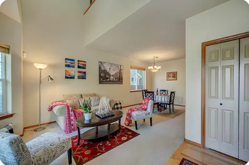 3 bed, 2061 sqft, $1,250 — Photo 3