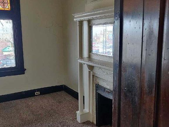 4th image of 961 Enright Ave