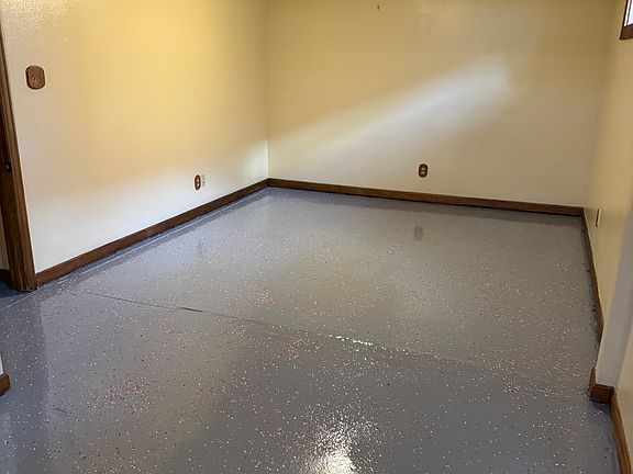 2nd image of 1075 McDougall Dr