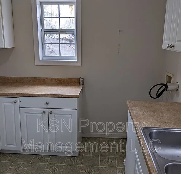 1124 Collins St — Photo 13