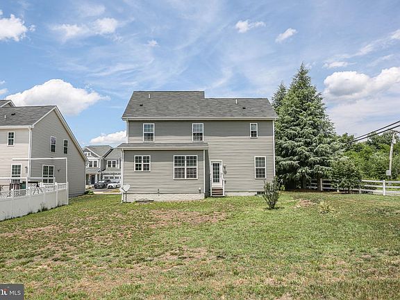 3rd image of 1 Doria Hill Dr