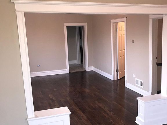 2nd image of 7556 S Langley Ave #2