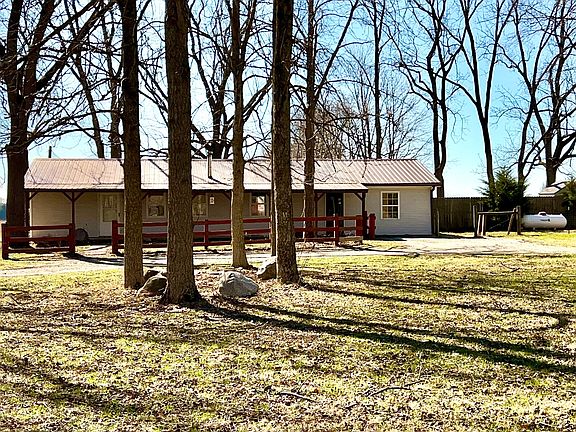 2nd image of 10517 N Barnard Rd