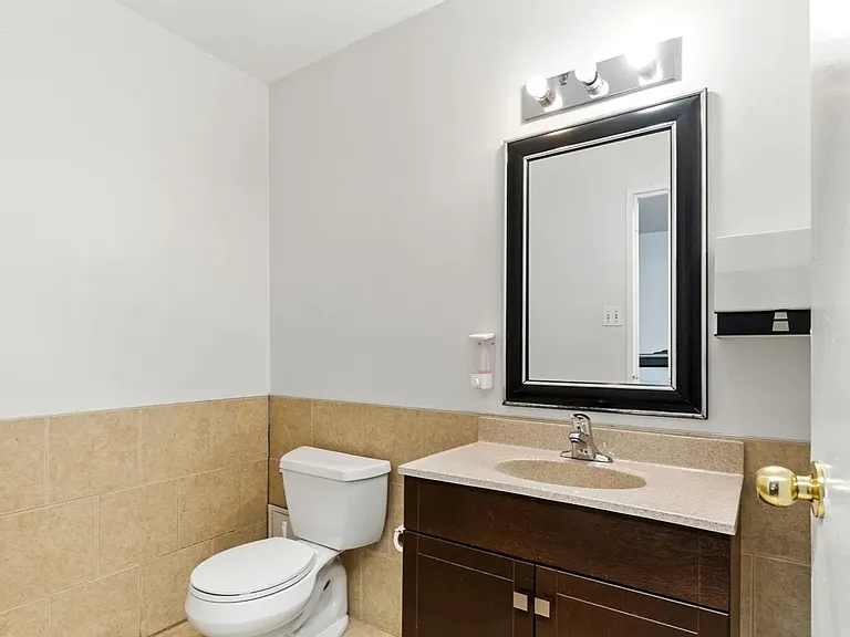 6720 Glen Erin Dr #913 — Photo 28