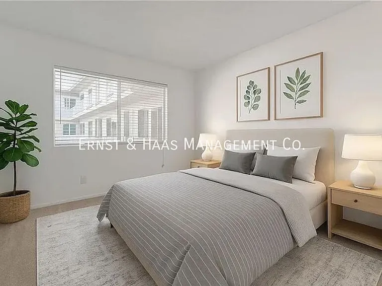 955 E 3rd St #304 — Photo 14