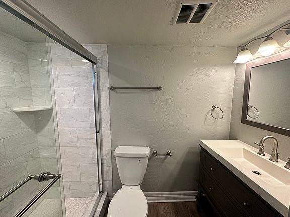 5th image of 710 NW 17th St #13