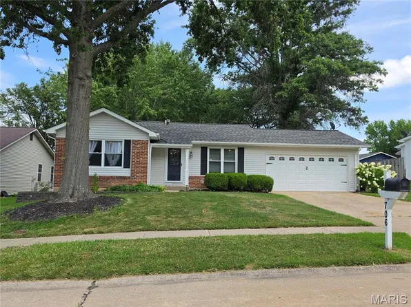 706 Millwood Dr, Saint Peters, MO 63376
