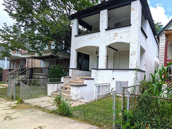 2nd image of 18 W 114th St