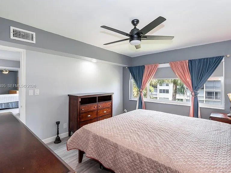 681 S Hollybrook Dr #305 — Photo 15