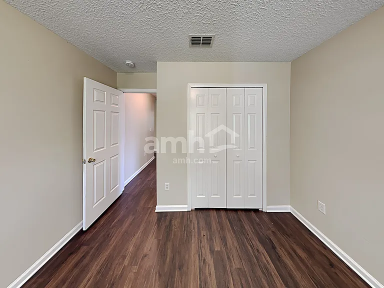 1621 Merroway Ln — Photo 17