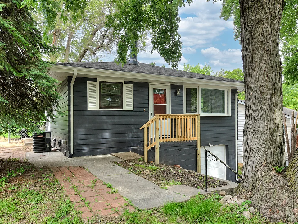 7611 Davis Cir