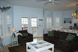 3rd image of 1218 Maui Dr