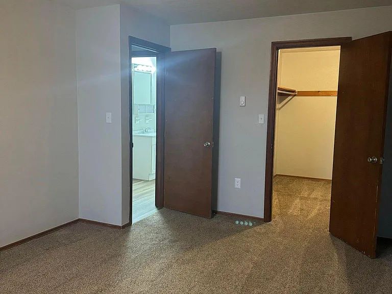 1202 S Heincke Rd — Photo 22