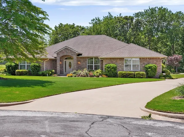 3502 Crestview Ln, Catoosa, OK 74015