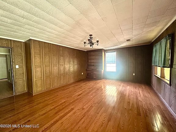 2nd image of 3461 Peoria Rd