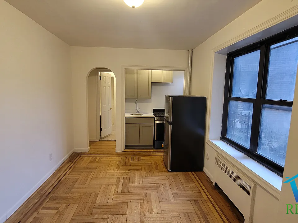160 Beach 117th St #1M