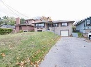 221 Island Rd, Toronto, ON M1C2R1