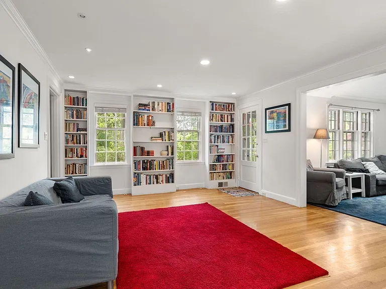 205 Brattle St — Photo 19