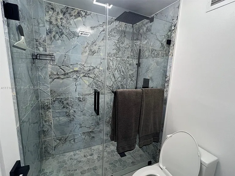 100 Lincoln Rd #1207 — Photo 11