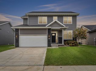 670 SE Booth Ave, Waukee, IA 50263