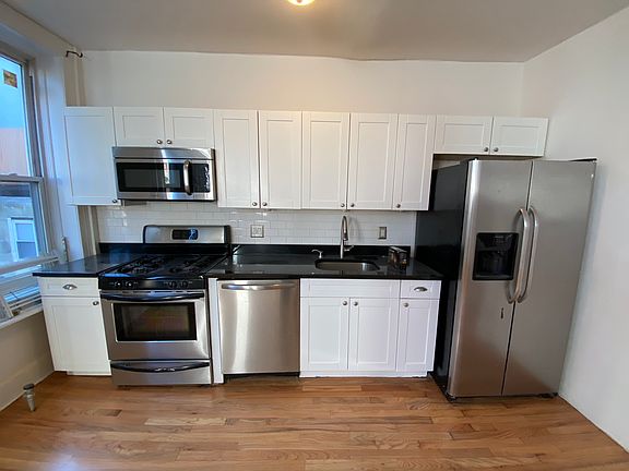 3rd image of 493 Court St #2