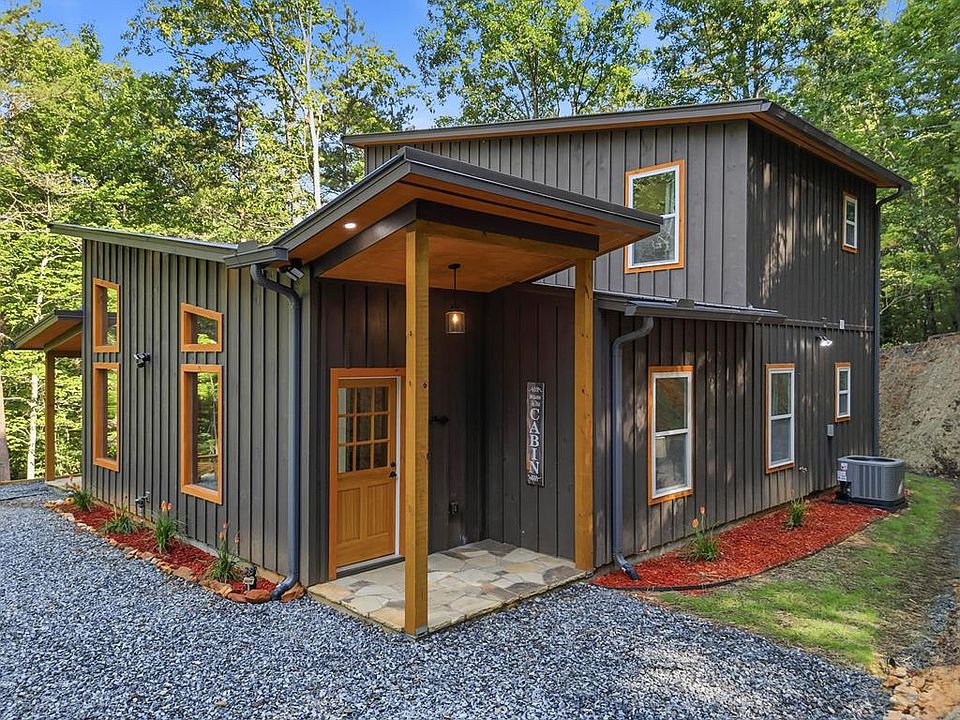 1st image of 202 Jonquil Ln