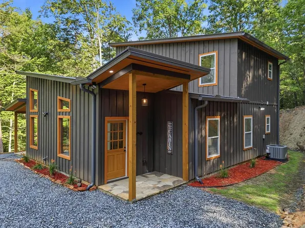 202 Jonquil Ln, Ellijay, GA 30540