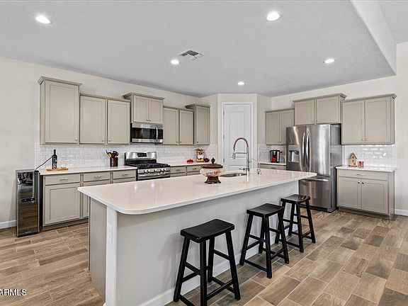 3rd image of 19111 N PICCOLO Drive