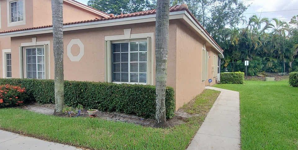 1st image of 9768 Kamena Cir