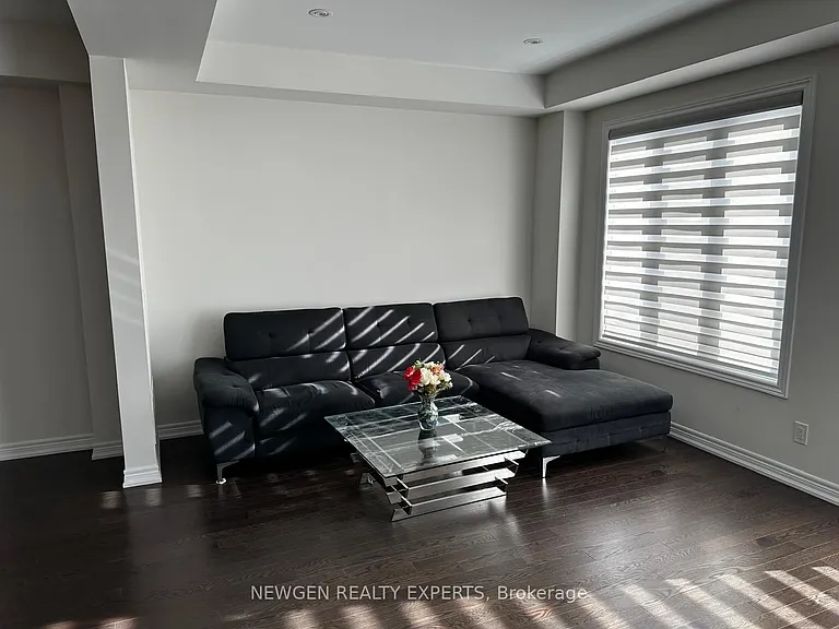 17 Stonehill Ave — Photo 3