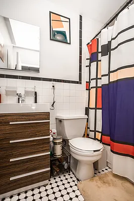 Rented by Blip LLC | media 5