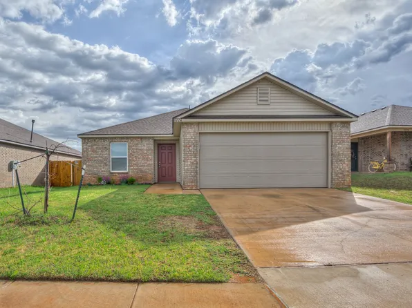 9724 Saddle Dr, Yukon, OK 73099