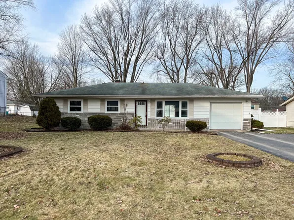 4528 Plumbrook Dr, Canfield, OH 44406