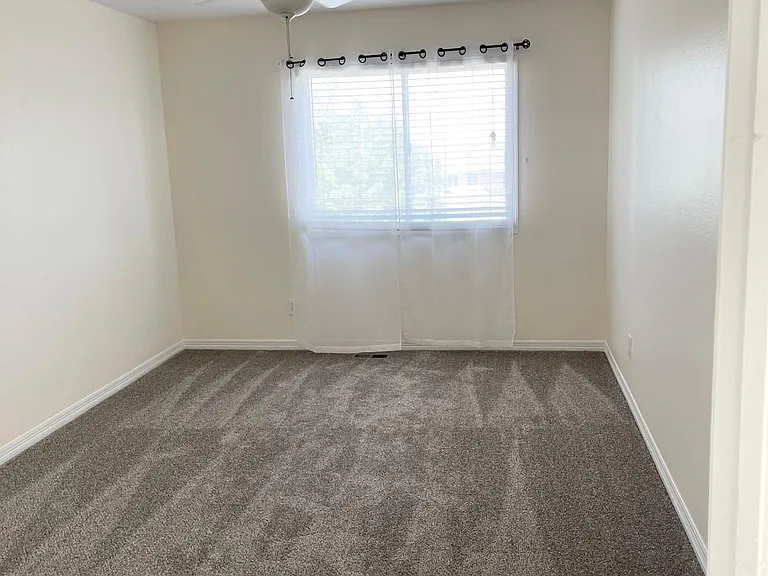 5111 Hogan Ct — Photo 17