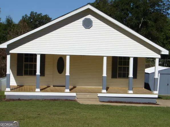 1703 E 3rd Ct, Lanett, AL 36863