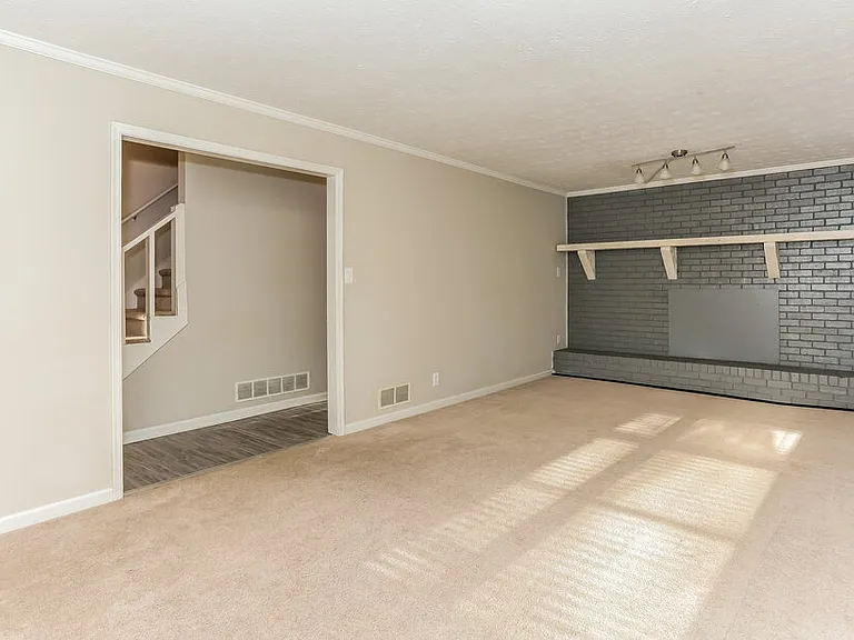 3656 Chestnut Lake Ct — Photo 5