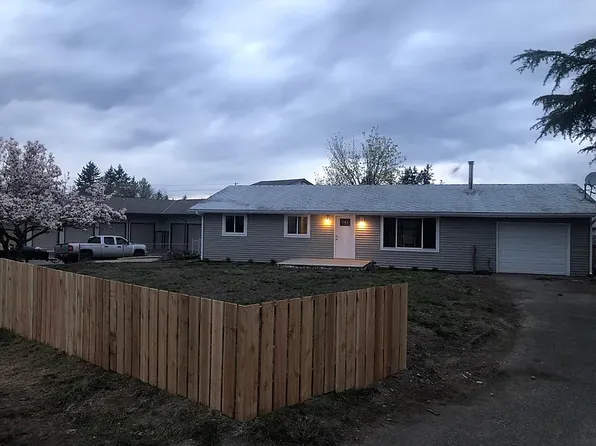 1695 SE Salmonberry Rd, Pt Orchard, WA 98366