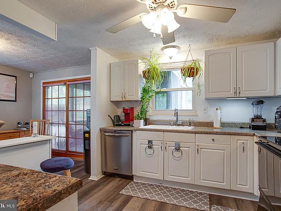5th image of 8804 Shannan Dr