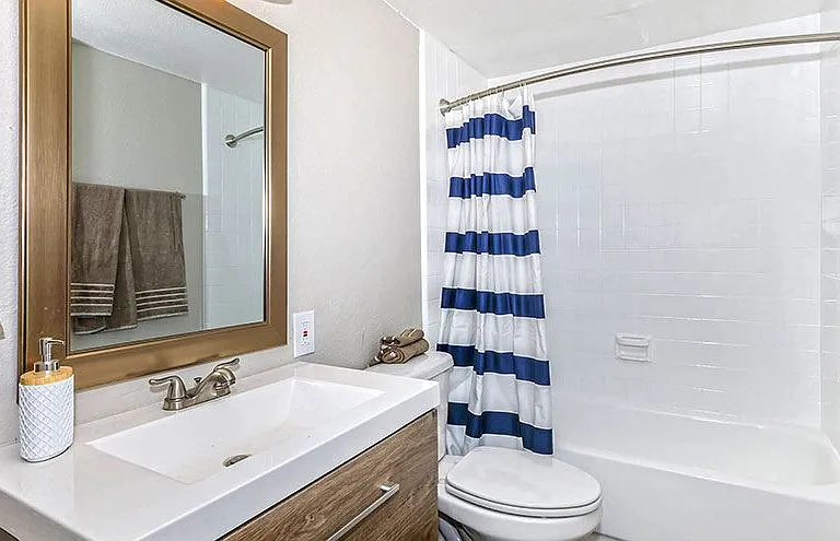 Westmount at Downtown Tempe Apartments — Photo 12
