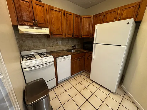 240 Kelton St #12A Photo 1
