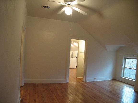 3rd image of 1120 W Moss Ave APT 5