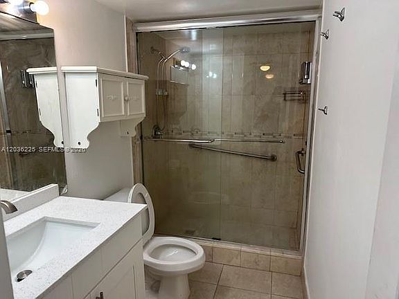 5th image of 10900 SW 104th St APT 118