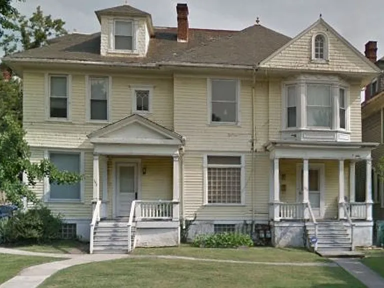 344-348 Howell Ave — Photo 1