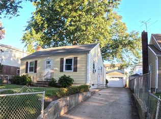 144 Hereford St, Staten Island, NY 10308